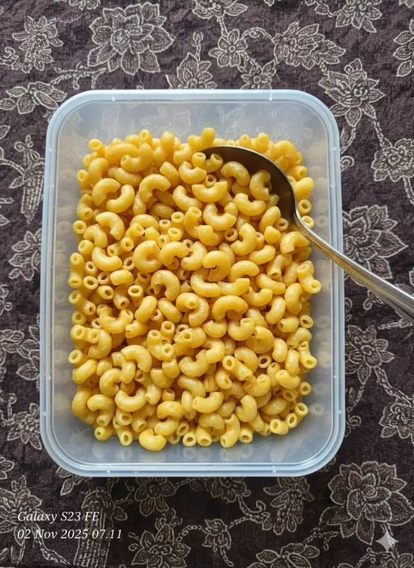 Makroni delon biru tidak pedas